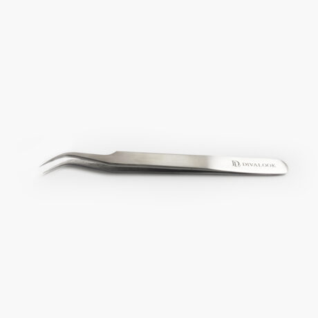 C-shaped-eyelash-extensions-tweezers